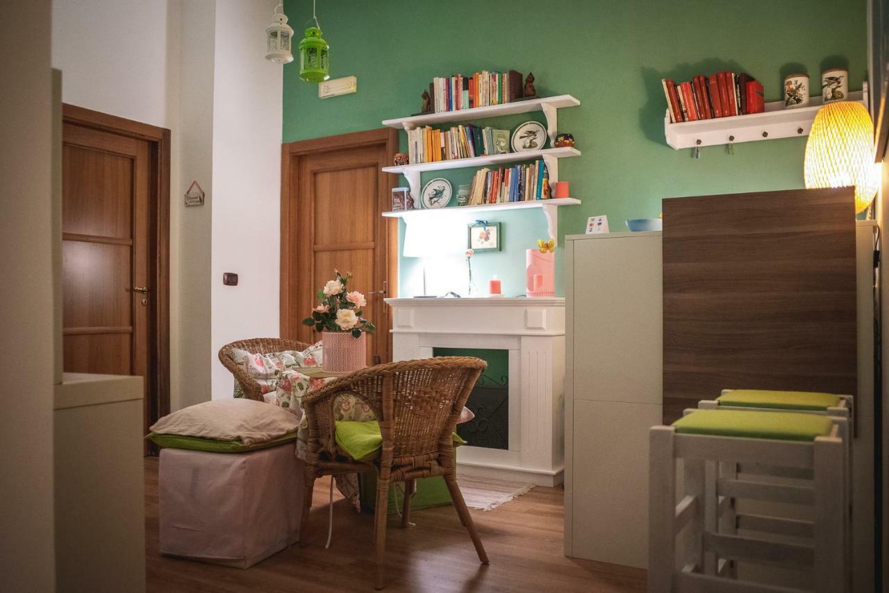 Casa Lena B&B เนเปิลส์ ภายนอก รูปภาพ